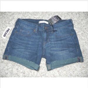 Bullhead Jean Shorts Size 00 NWT